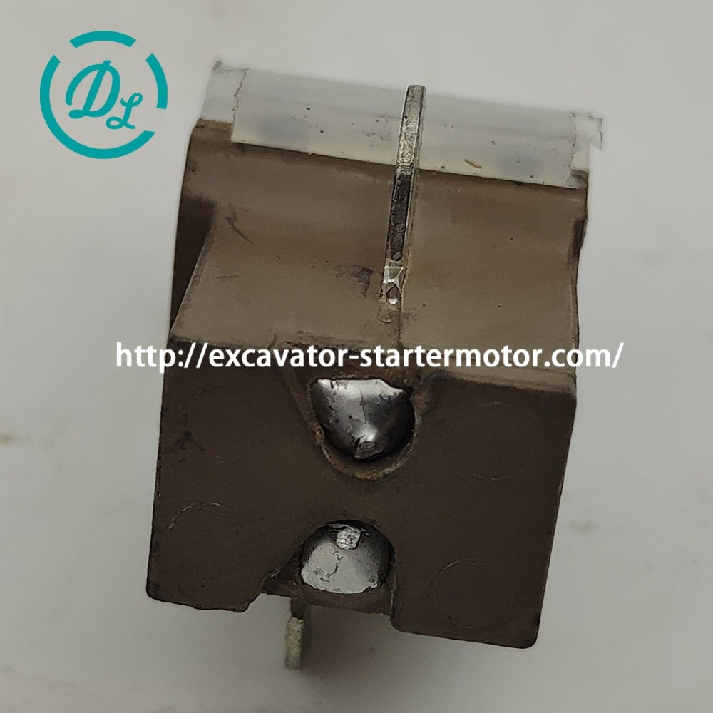 Excavator Alternator Brush Holder Assembly 021620-2201 15881-64311