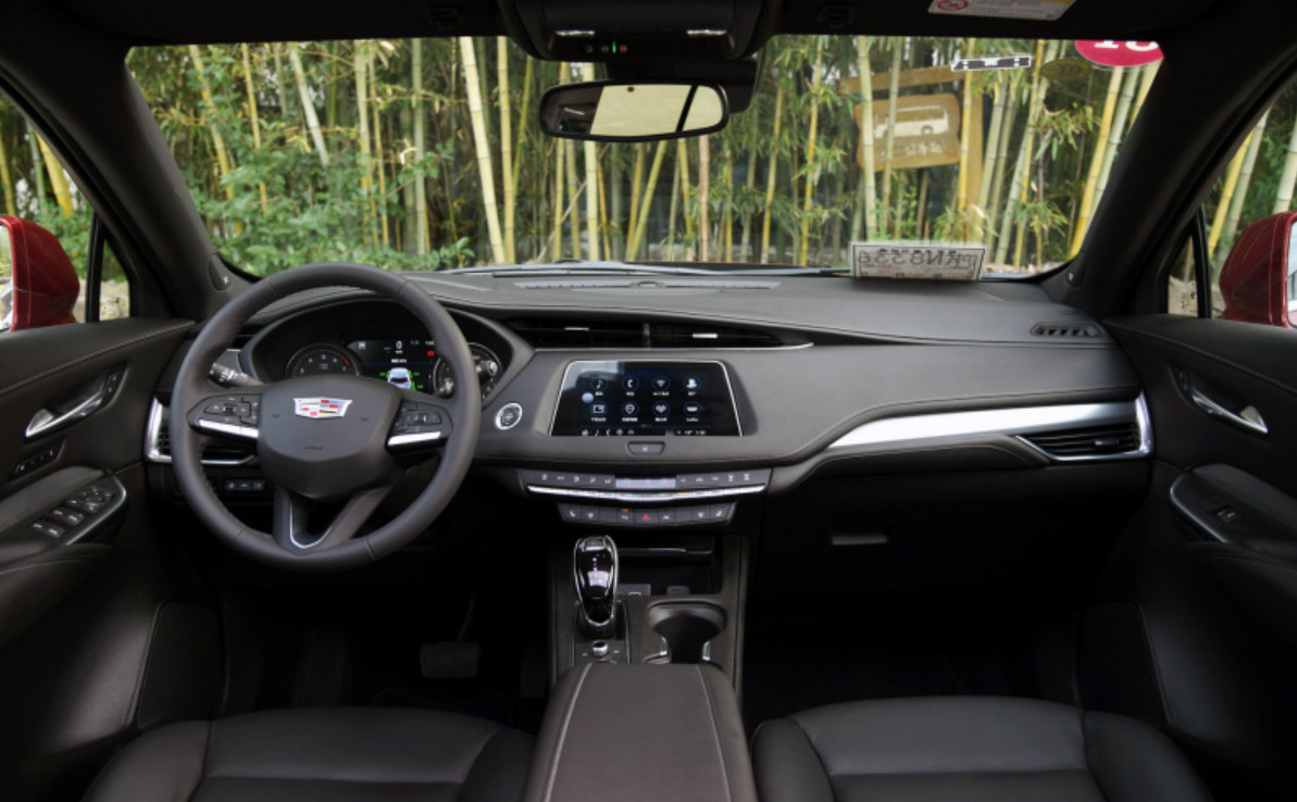 Cadillac XT4 2023 28T 4WD Bojin 5 Door 5 seats Compact SUV