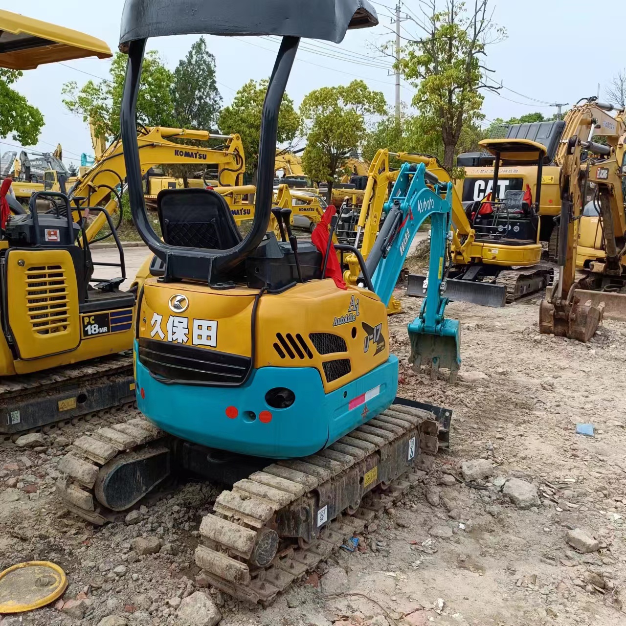 Original Hydraulic Pump Excavator Mini Crawler Kubota 1.7 Ton 8.5 Ton 9.5 Ton 10 Ton