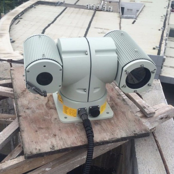 Car Mounted Dual Thermal Camera , Thermal Night Vision Camera With 360 Degree Pan Tilt
