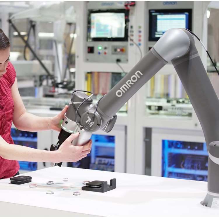 Collaborative Robot TM14 With CNC robotic Arm For Loading And Unloading As Pick And Place Robot