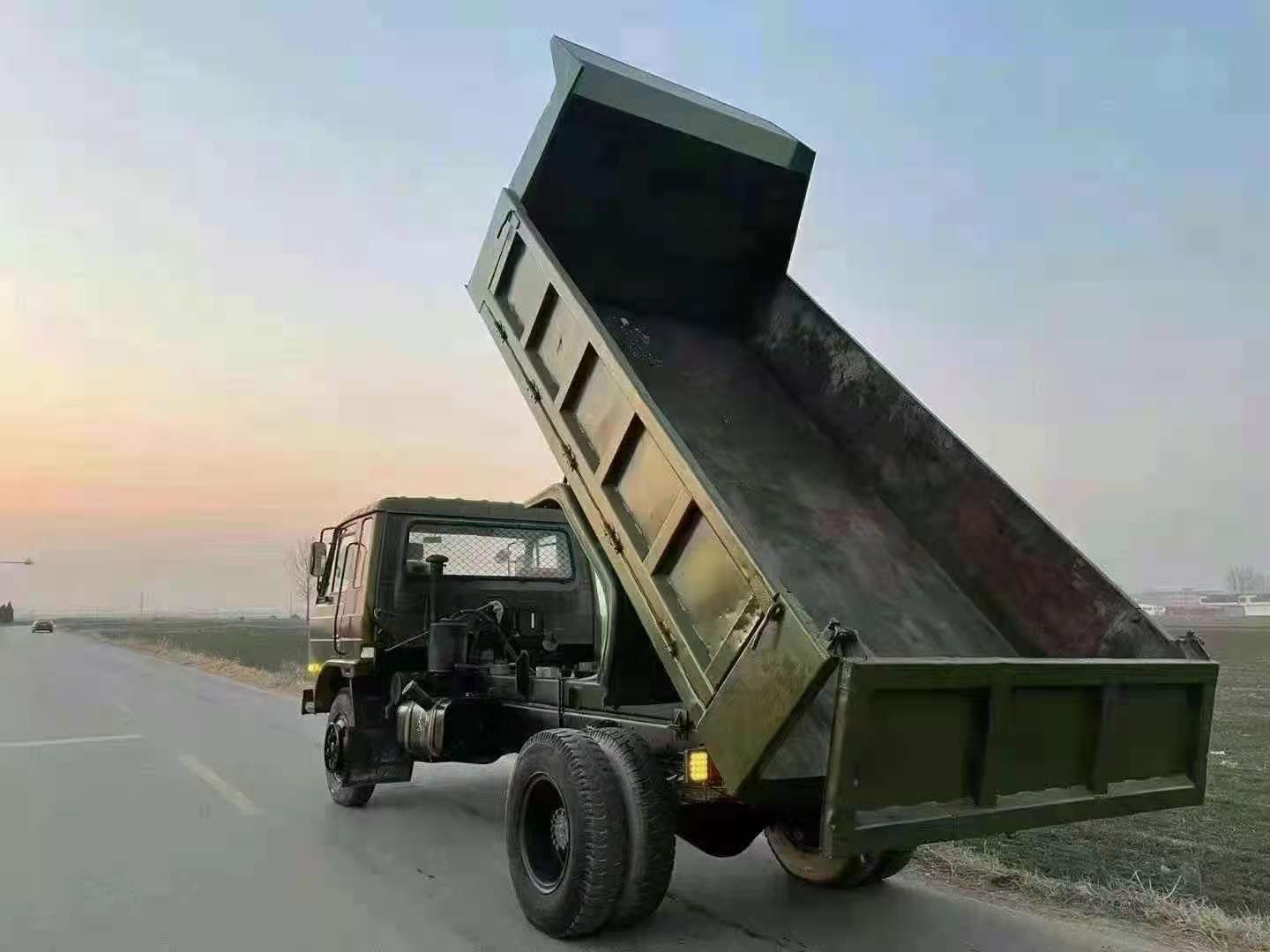 Used dump truck