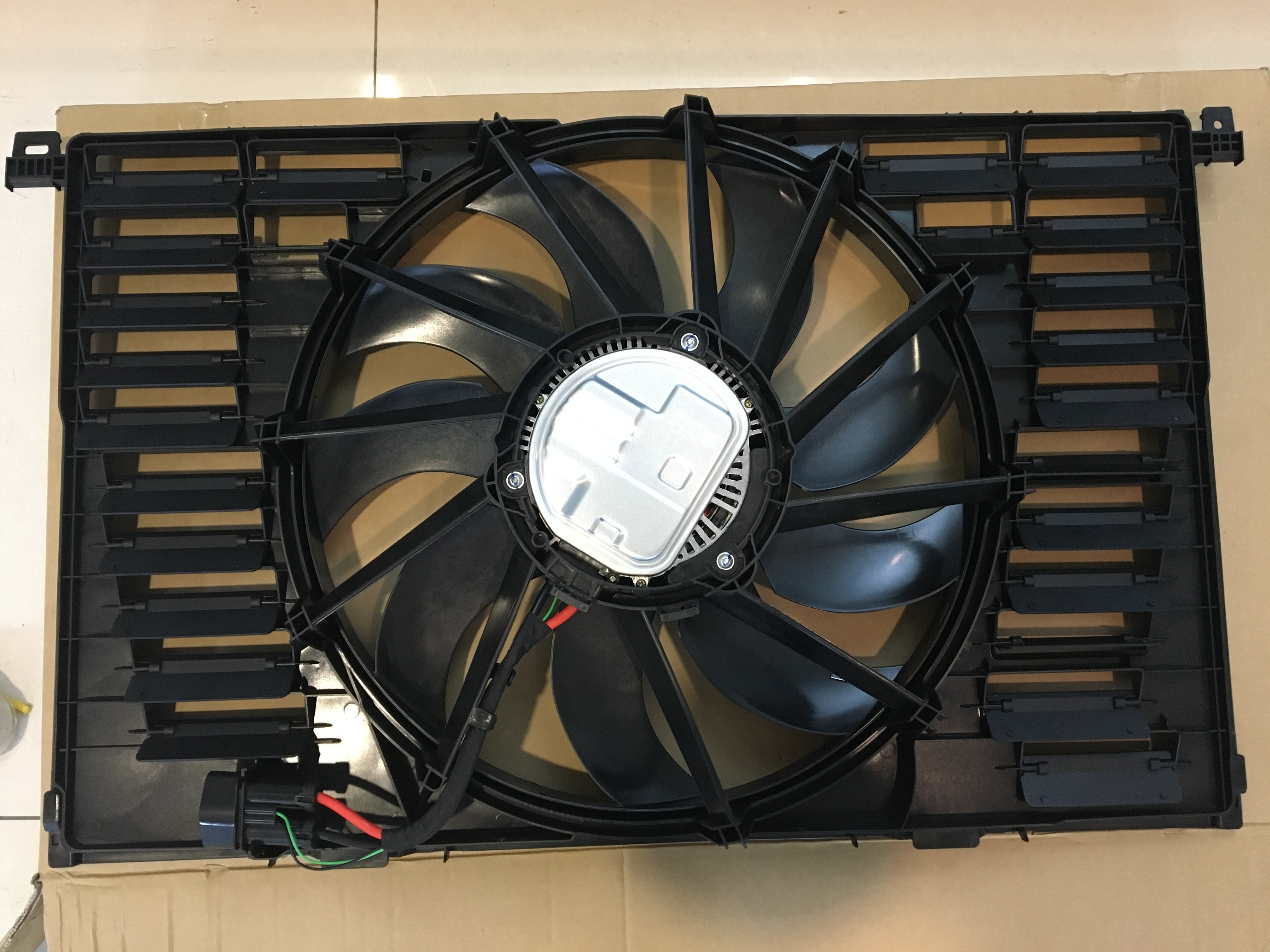 97010606106 Auto Fan Assembly Cooling Fan Radiator For Porsche