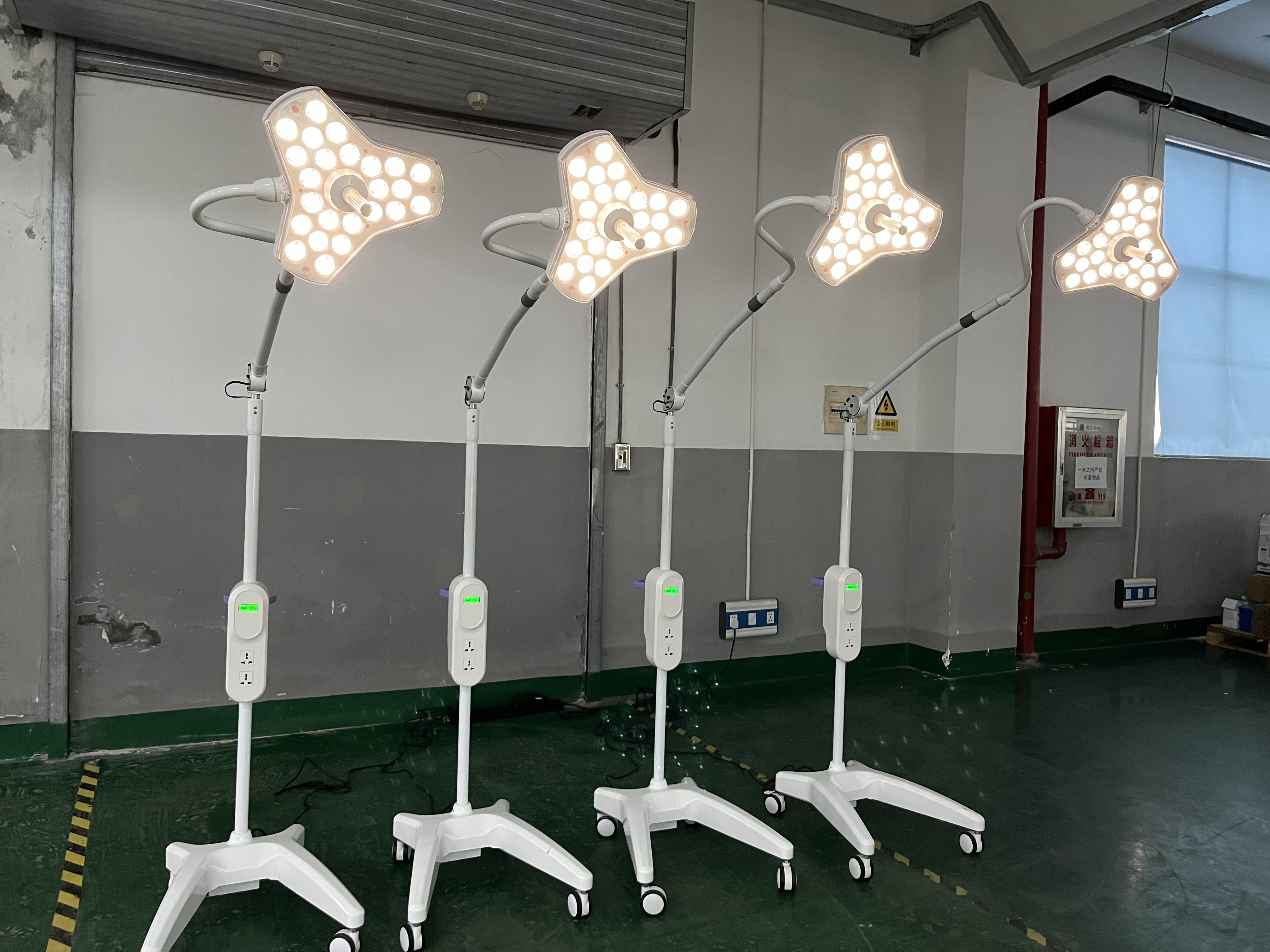 EXLED300M Portable Petal Surgical Shadowless OT Light Osram Led Bulb Ice White