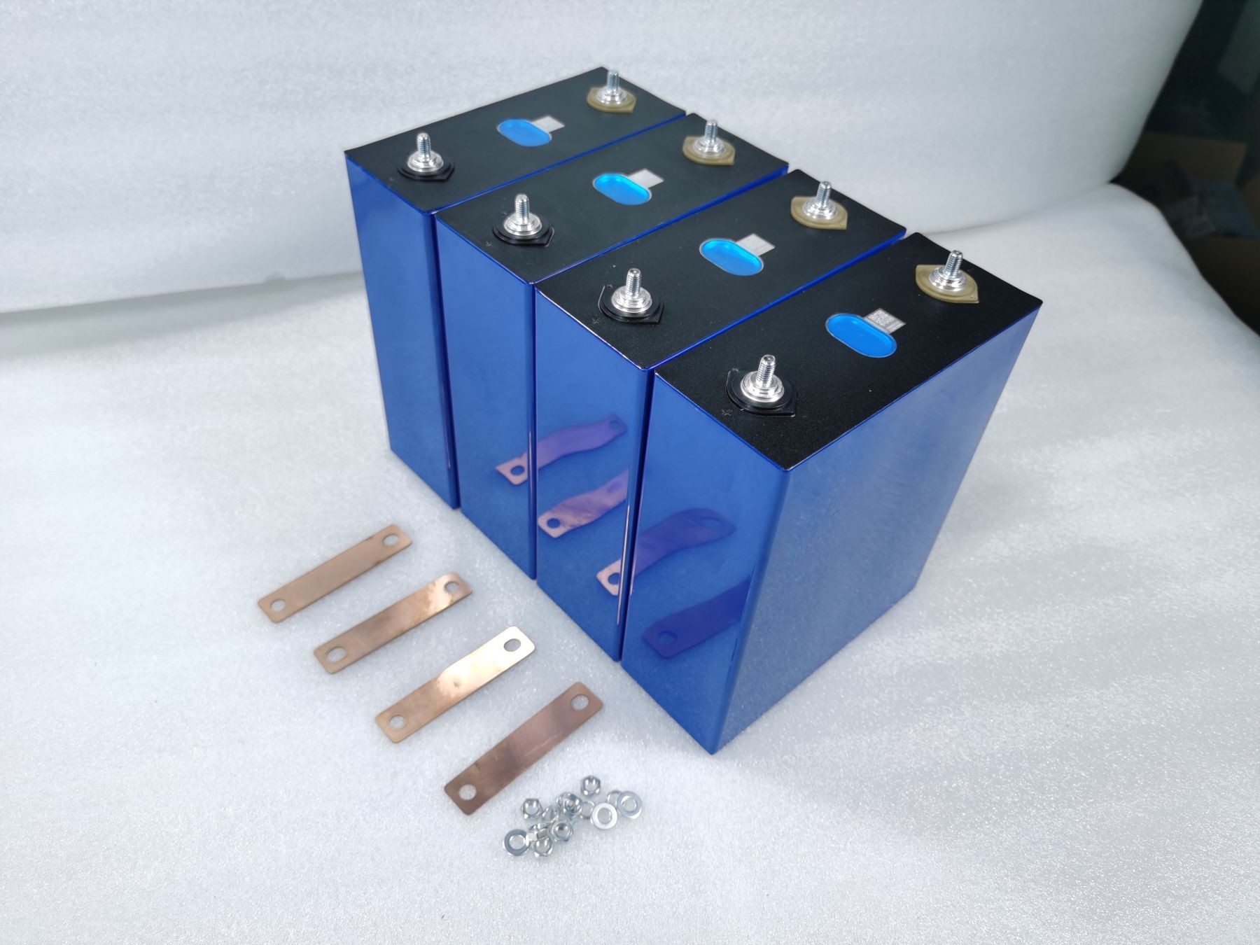 3.2V Lifepo4 320ah 302Ah 304Ah Lithium Ion Battery Cell For Energy Storage