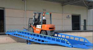 Quality 8 ton capacity china hydraulic mobile dock yard ramp for forklift wholesale