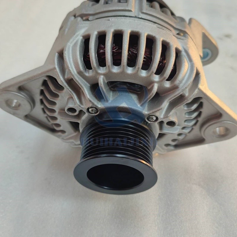 Excavator Engine Parts Alternator 14632907 1463-2907 for Volvo D8K Engine EC350D EC300D