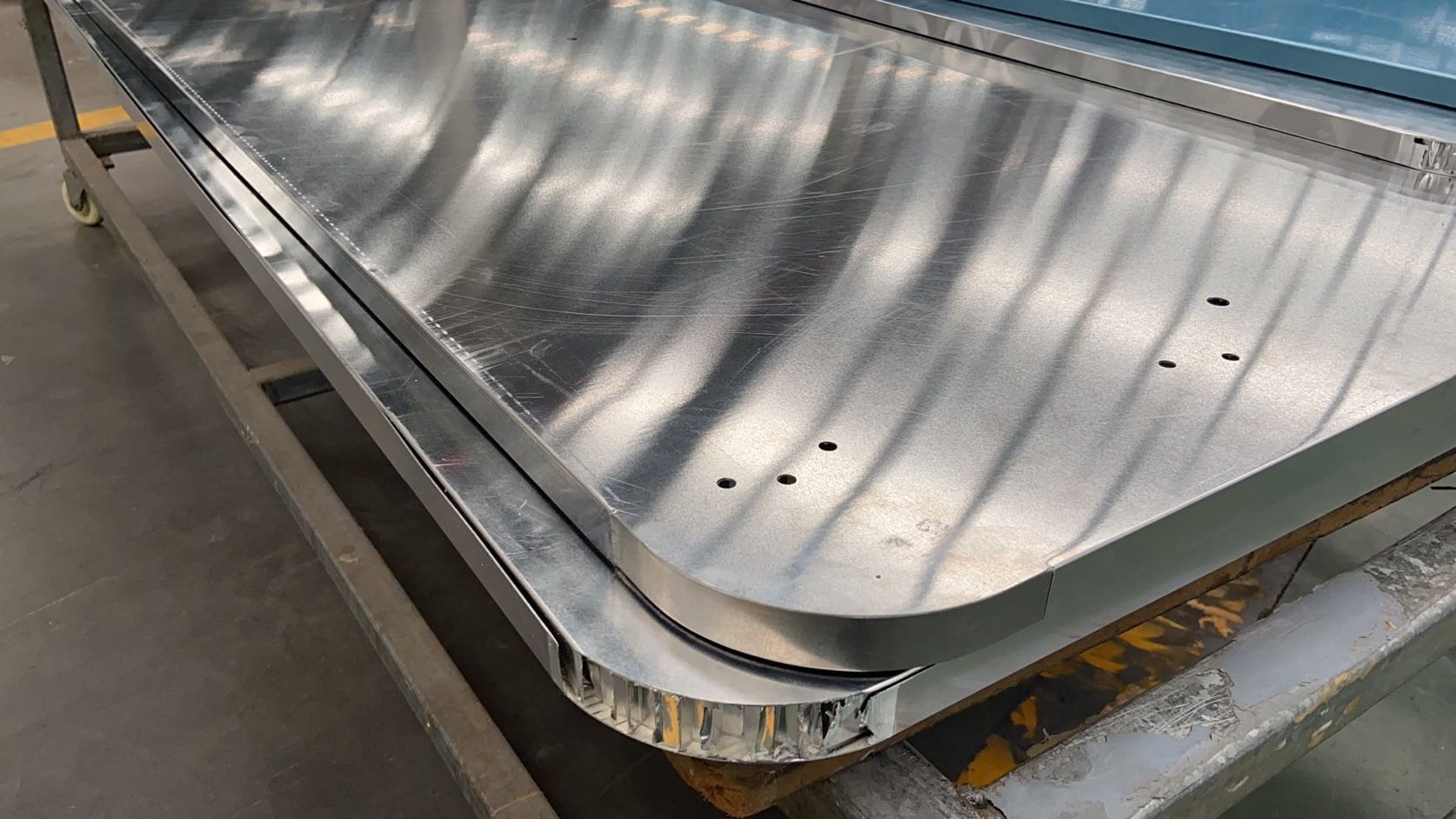3003 Aluminum Honeycomb Panels With 8mm Honeycomb Cell Size And ≤0.5mm Flatness