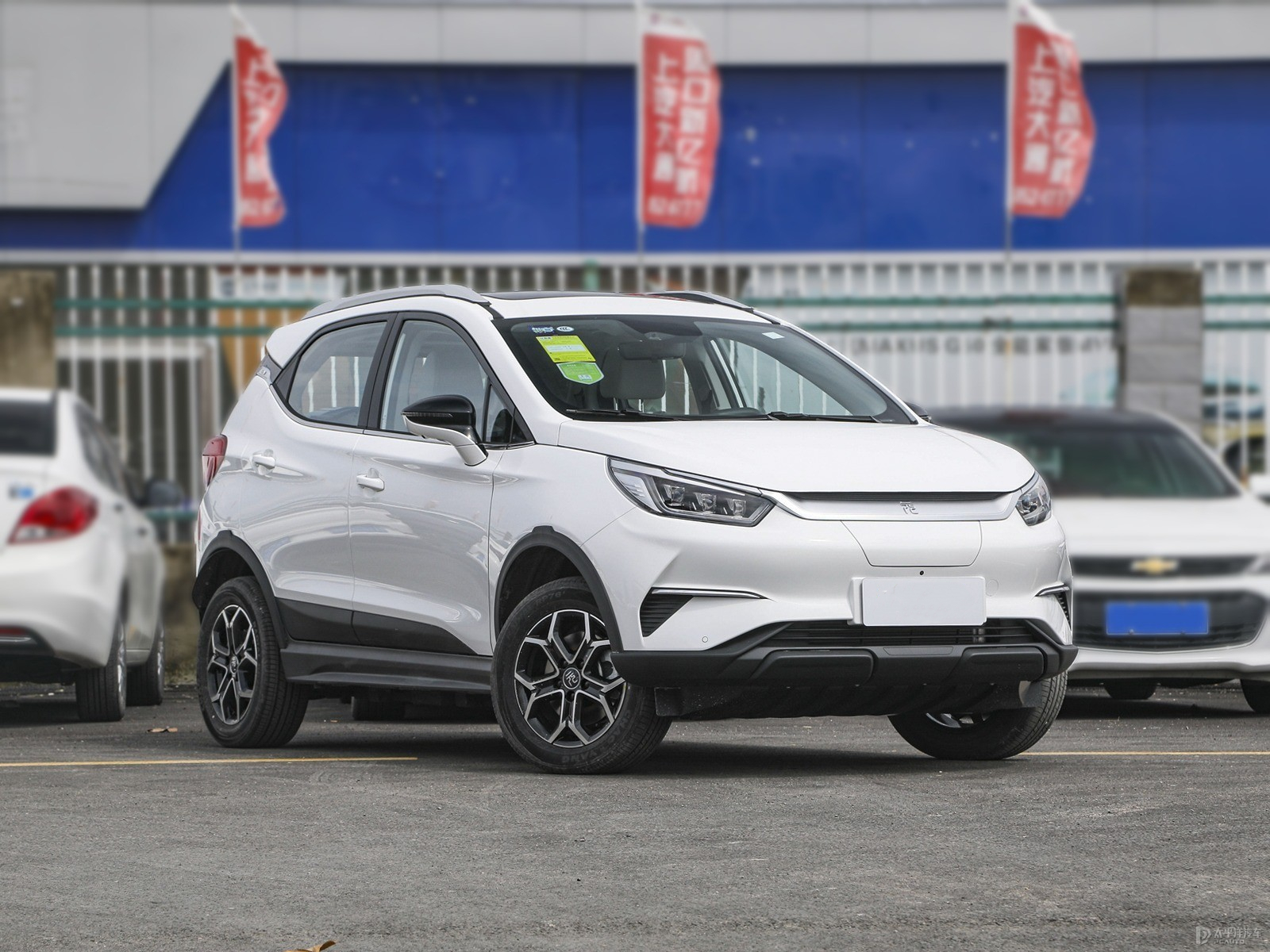 New Energy Hot-selling Ev Four Wheels Car Made In China With Lower Price Byd Yuan plus Used Cars