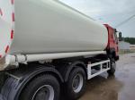Heavy Duty Sinotruck 20 Ton 8X4 Fuel Tanker Second Hand HOWO Fuel Oil Tank Truck