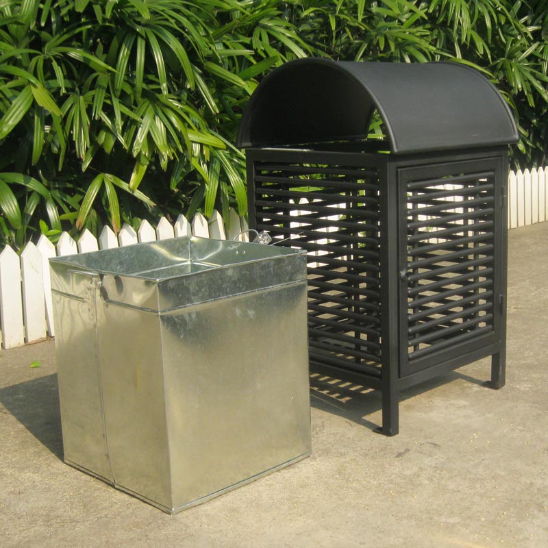 Sustainable Wrought Iron Garbage Bins , Surface Mounted Outdoor Trash Bin