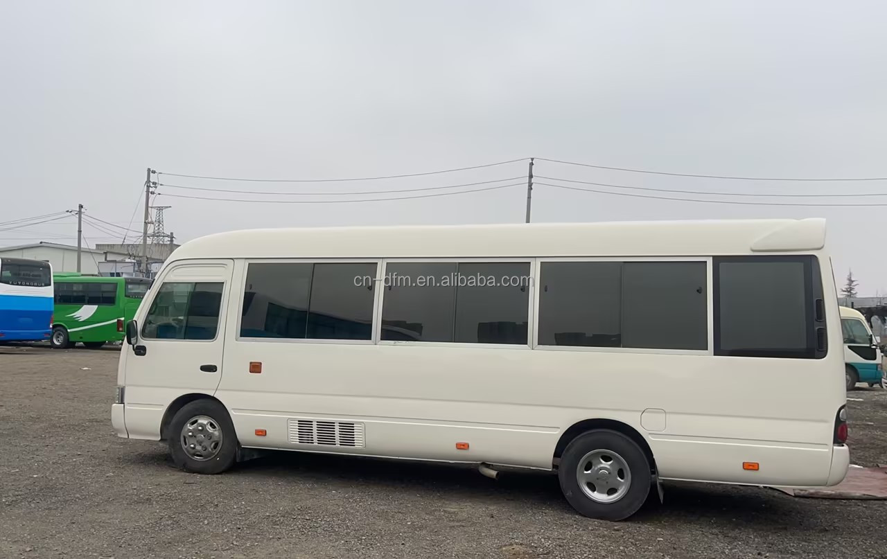 7m 30 Seater Toyo Ta Coaster Bus Engine Capacity 4L Overall Dimensions mm 7725x2000x2600