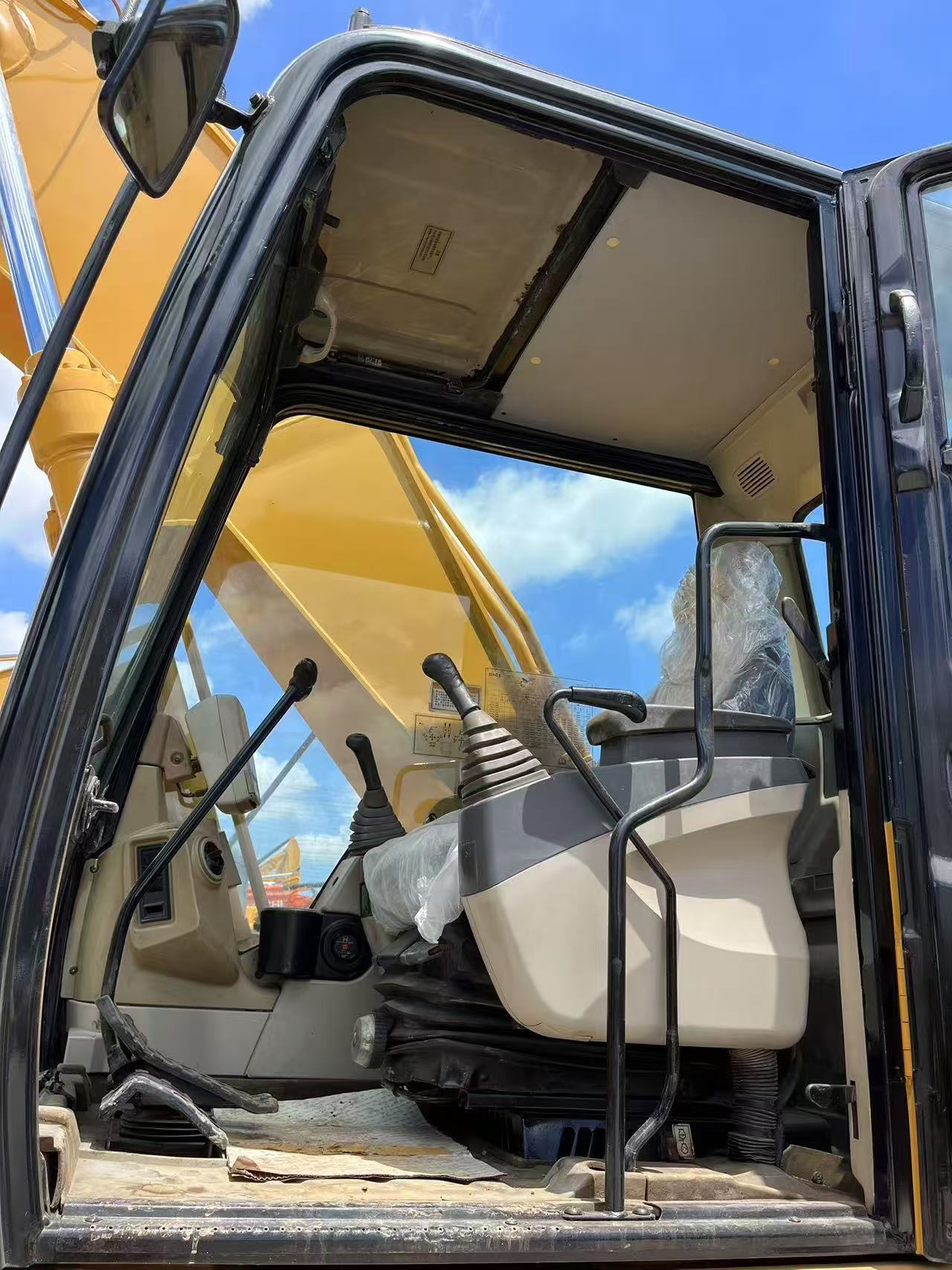 Used CAT 325CL Excavator Reliable Second-Hand Caterpillar 325CL With 9.6m Transport Length