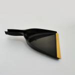 Heavy Duty 34x29.5x5.5cm Large Outdoor Dust Pan Plastic For Workplace