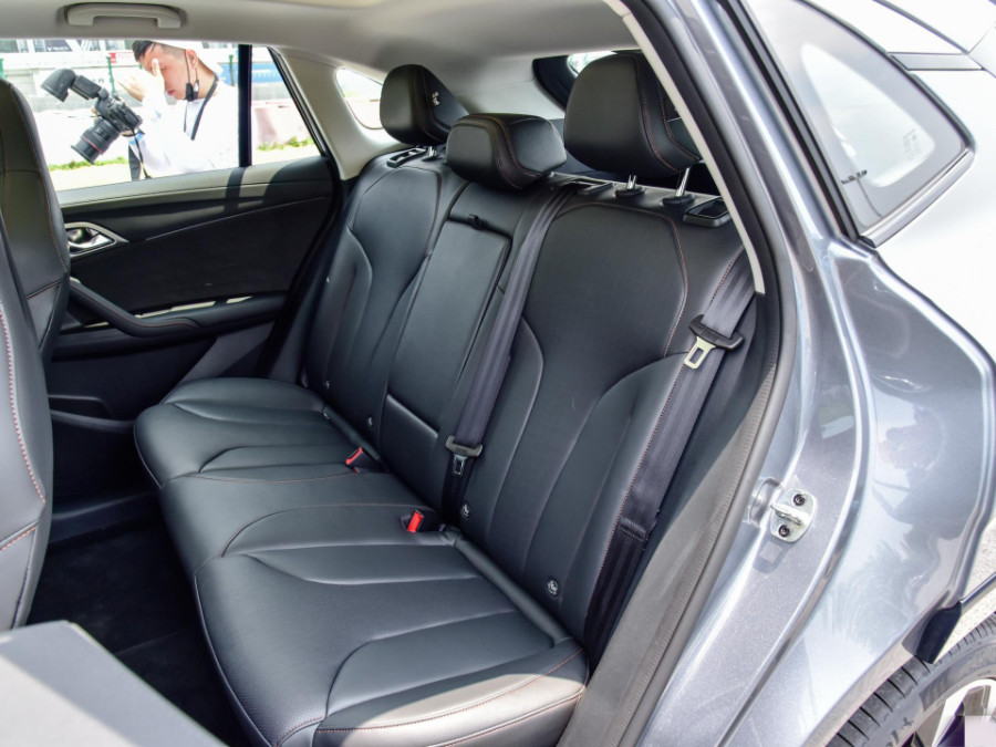 Roewe Rx5 Chinese Electric SUV Luxury Midsize PHEV Engine 1.5T