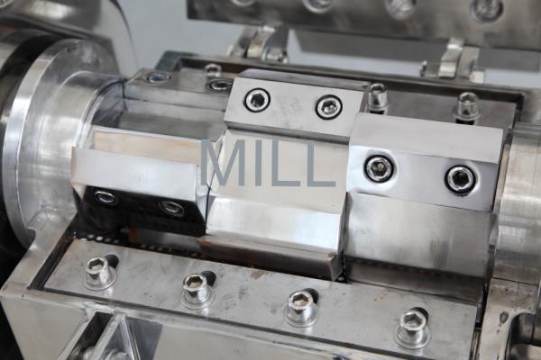Stainless Steel Industrial Powder Grinder Coconut Shell Grinding Field