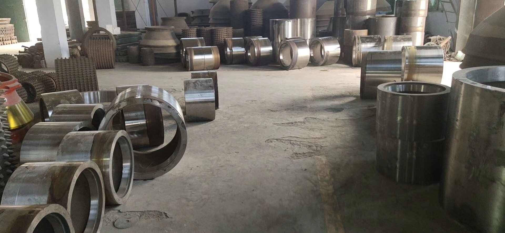 Various Type Forging 20MnCr5 High Manganese Steel Roller Sleeve Wear Resistant