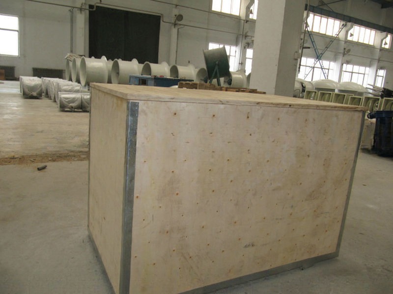 Closed-Circuit Evaporative Cooling Tower For Water Flow In Large Size