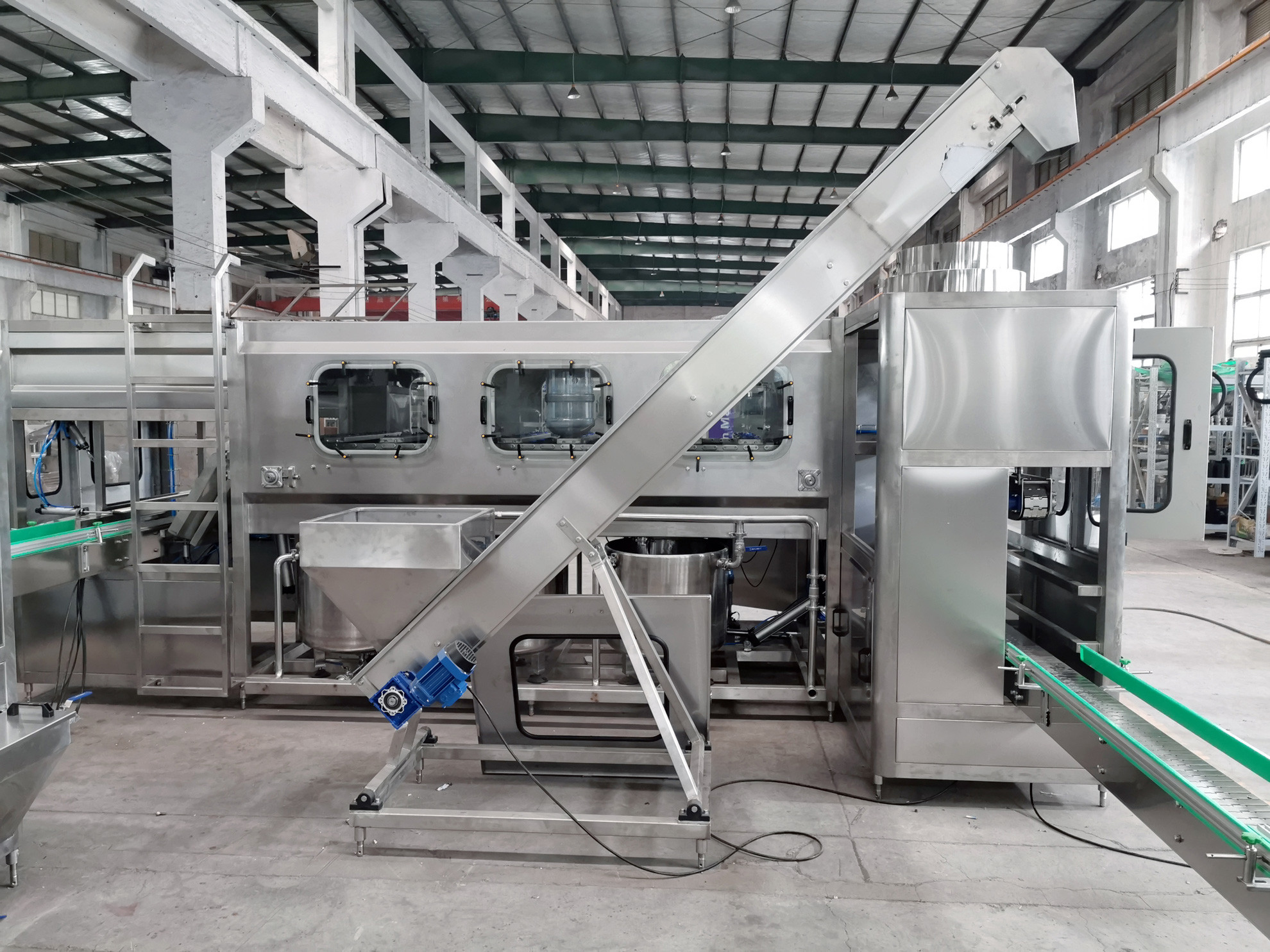 ISO 3KW 600BPH Automatic Pet Bottle Water Filling Machine 6 Gallon