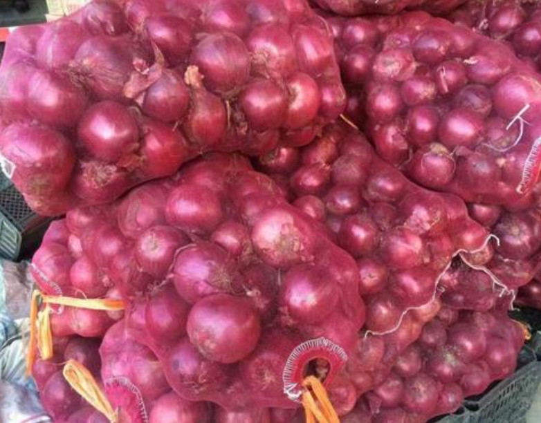 Stress Relieving Spicy Red Onions For Restaurant