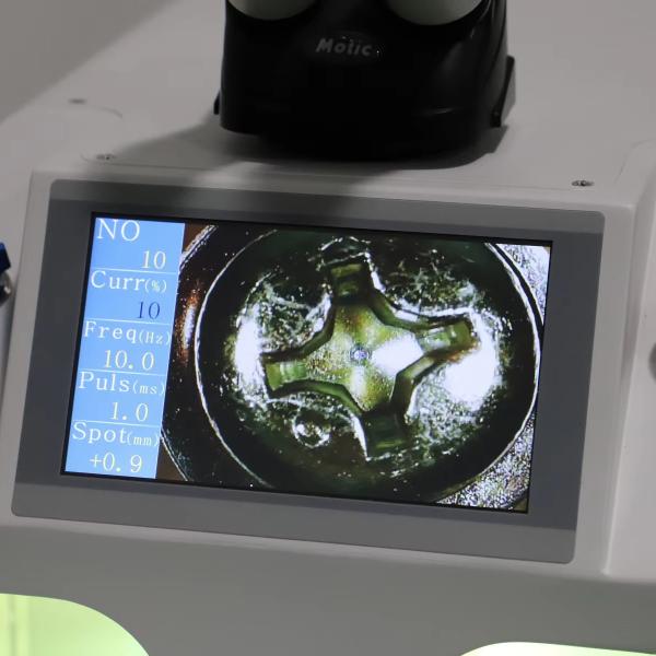 Compact 0.2mm Focal Spot Diameter Mini Jewelry Welding Machine Screen with 0.1