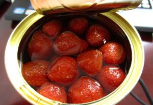 Quality HACCP Fresh Fruits Canned Strawberry No Odor wholesale