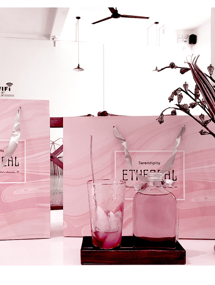 Waterproof Pink Boutique Printed Paper Gift Bags 8x4x10 odm
