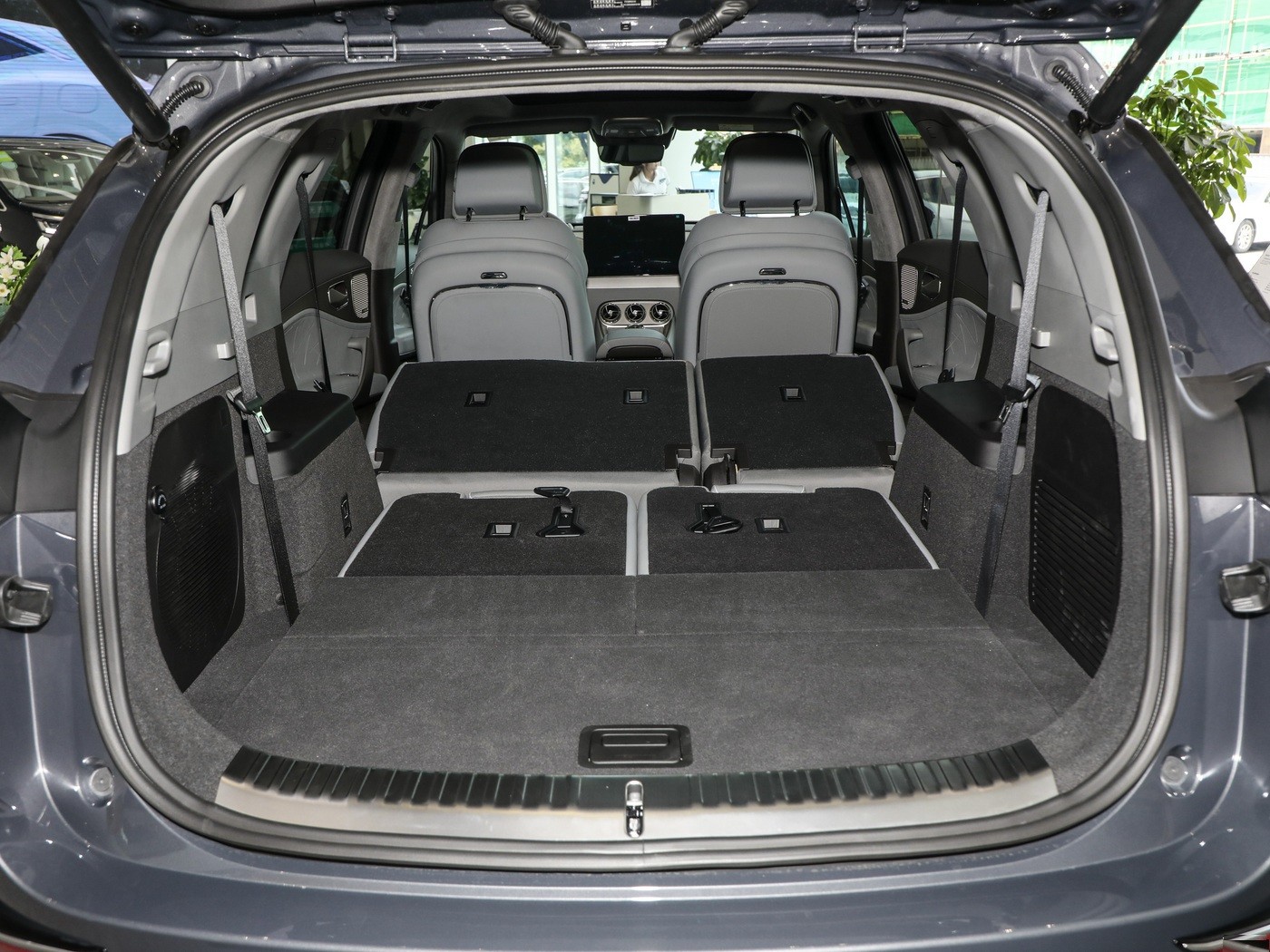 BYD Denza N8 SUV Plug In Hybrid Electric Car with 1030km range