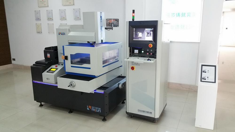 2018 Excellent factory directly big size long travel edm wire cut