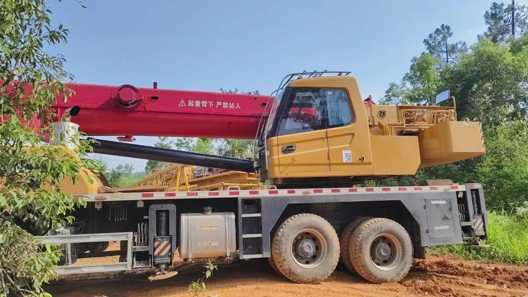 Small Mobile Crane 25 Tons Made in China 21 Years Production