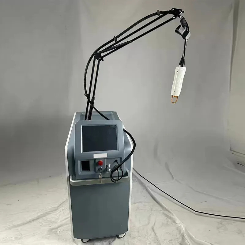 Energy Density Up To 120 J/Cm2 Hair Removal Laser Machine For And Skin Types I-VI