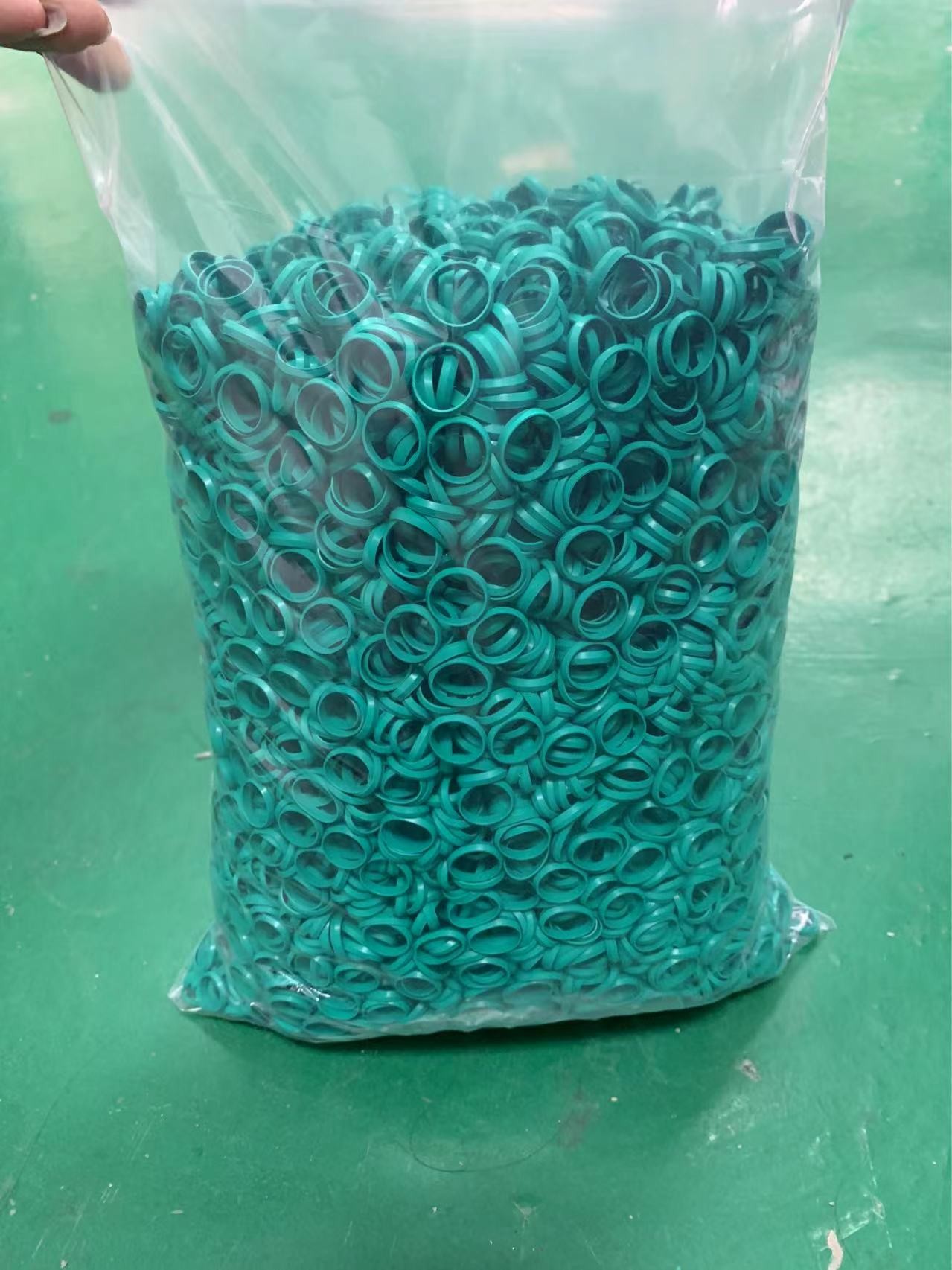 Silicone Raw Material Compression Molding Technology Rubber O Rings Seals For 5000 Psi Pressure Range High- Guaranteed