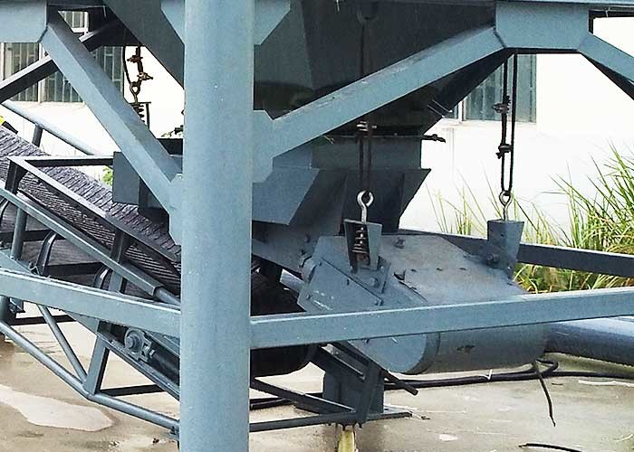 Customized Vibratory Feeder High Accuracy Space Saving With Hanging
