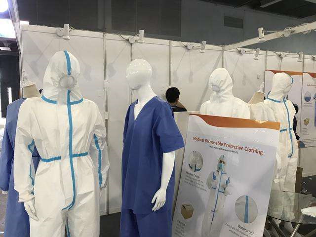 High Quality Disposable Bed Cover Nonwoven Disposable Bedsheet Roll For Hospital