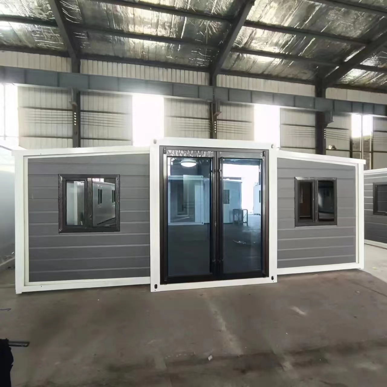 Online Technical Support for Expandable Container Luxury Prefabricated Modular Houses