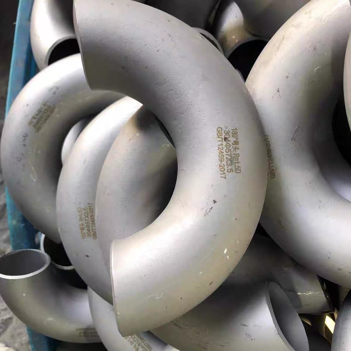 Welded 180 Degree Elbow in 304 316 316L Stainless Steel for Equal Pipe Sizes 1/4''-4.0