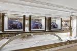 Ring Glass Display Cabinet , Luxury Necklace Display Stand Customized Size