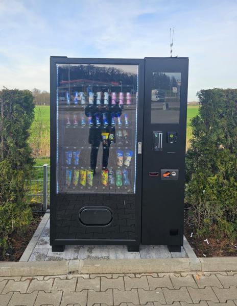 110-220V/50-60HZ Self Service Vending Machines W1280mm*D830mm*H1930mm Defogging