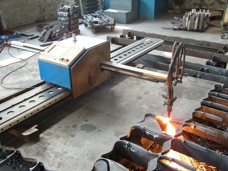 High quality hobby automatic plasma sheet metal letter CNC cutting machine portable metal pipe mini plasma/flame cutter