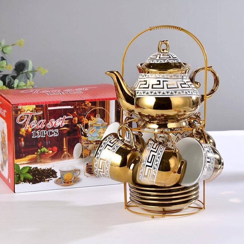 Skimmers Utensils Type Golden Design Porcelain Tea and Coffee Set with Folding Feature