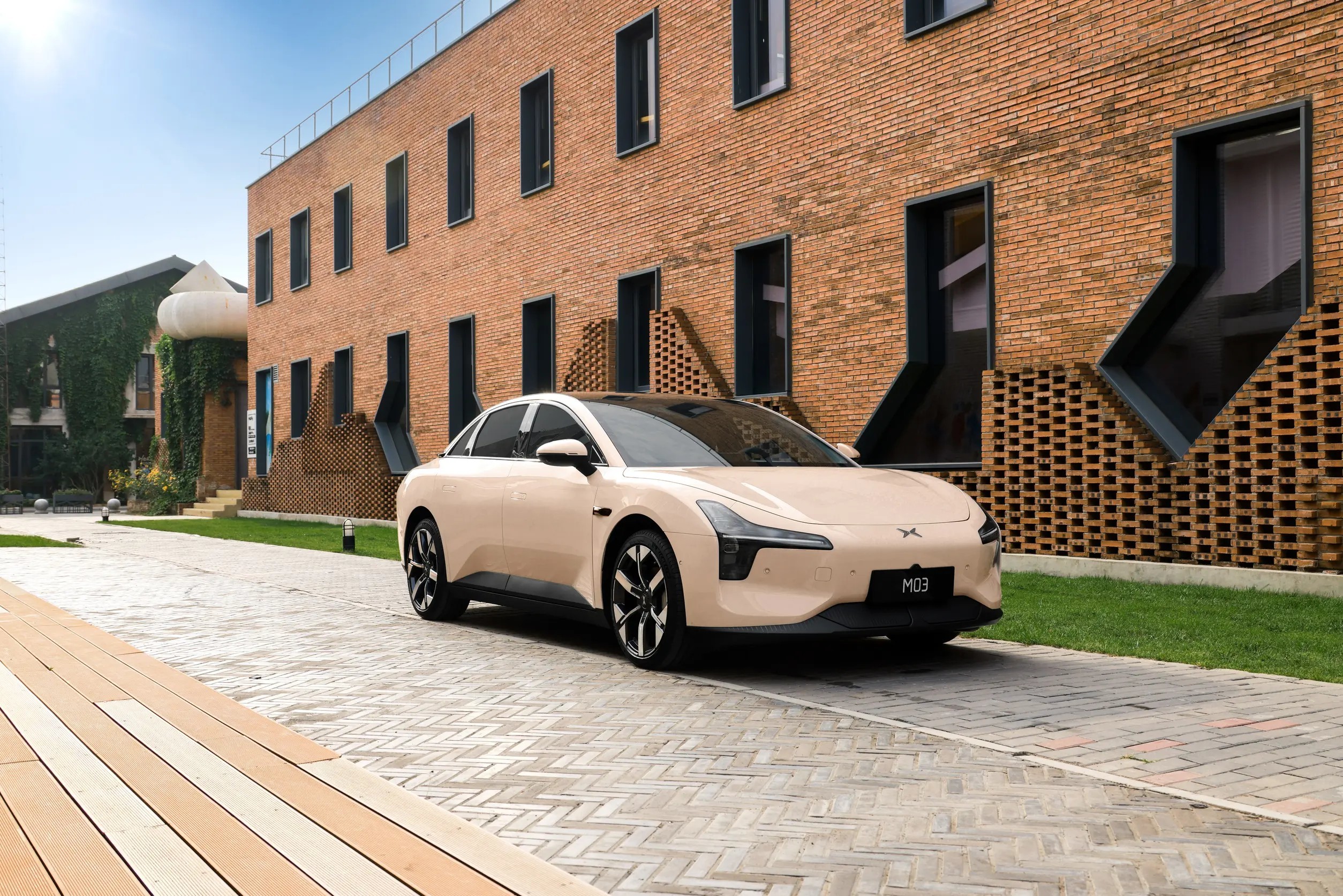 Xpeng Mona M03 515km Sport Sedan Electric Vehicles Xiaopeng Cars in Stock