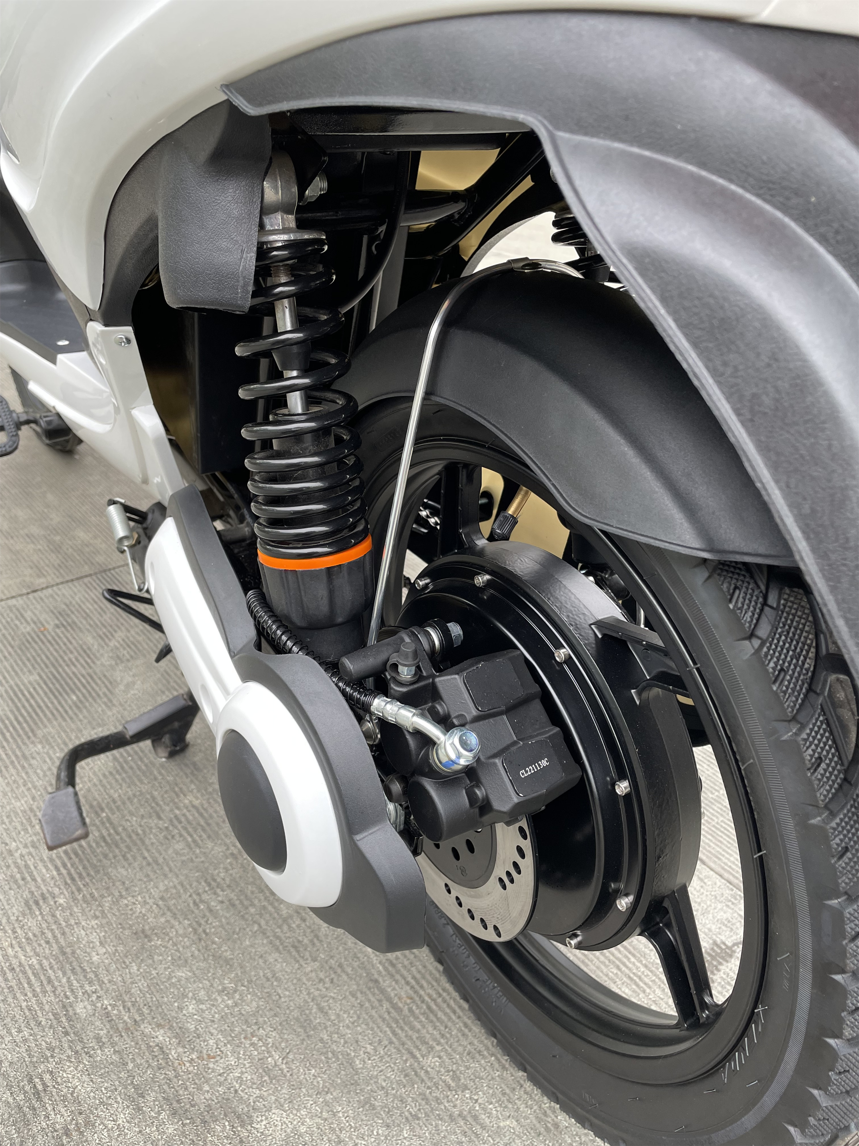CE EEC Certified Light Weight Europe Style Pedal Assist Lead or Lithium Battery E Scooter With Full Colorful Display Bluetooth