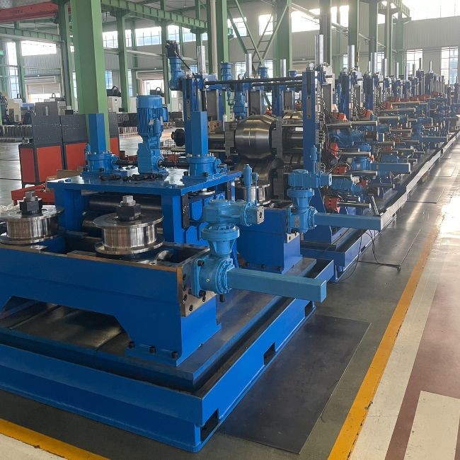 Automatic Round / Square Tube Welding Machine Cold Saw Cutting
