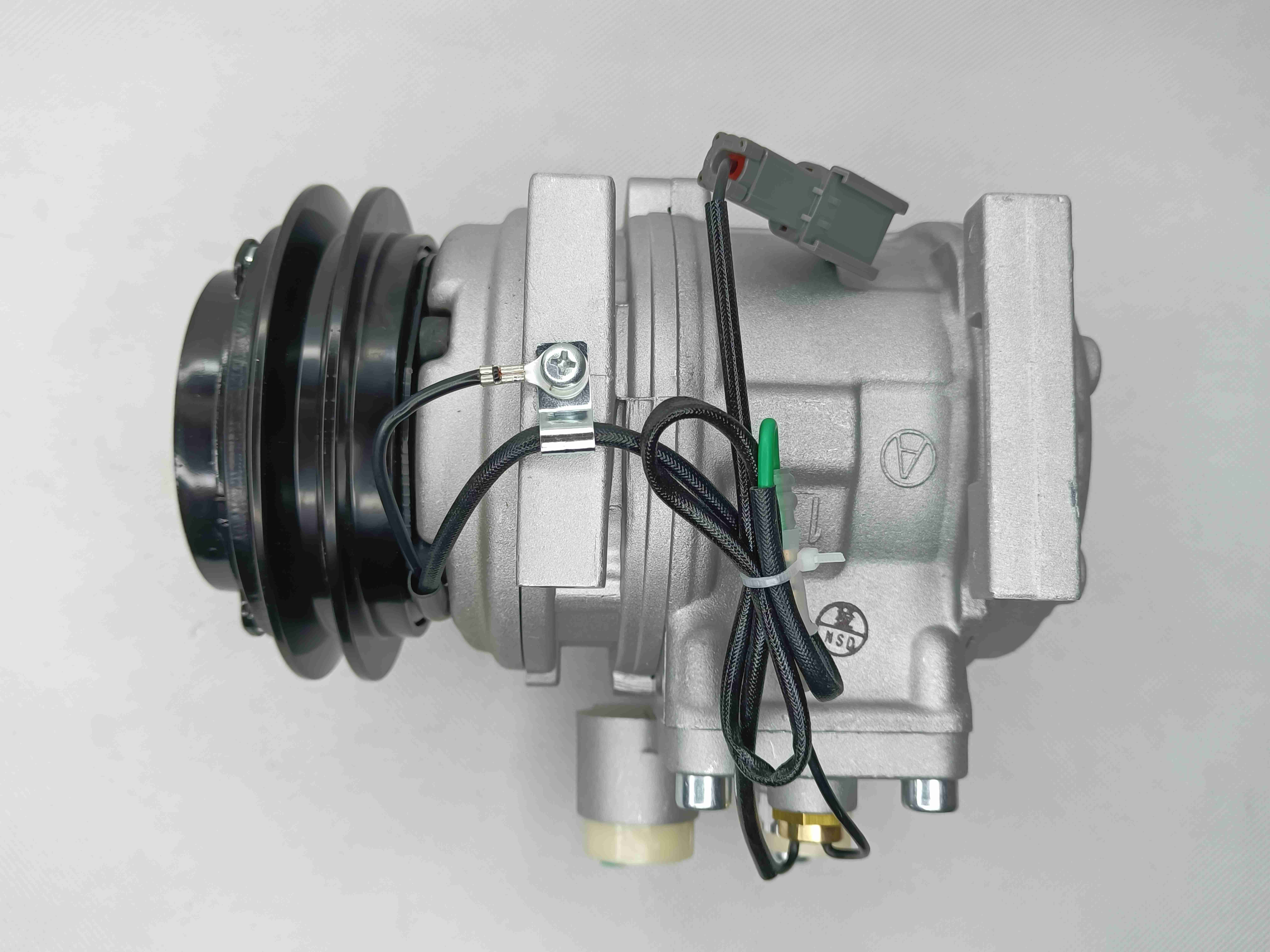24V Auto AC Compressor For FD MSC90T Mit Canter Fuso F53 1A Mitsubishi Pakistan