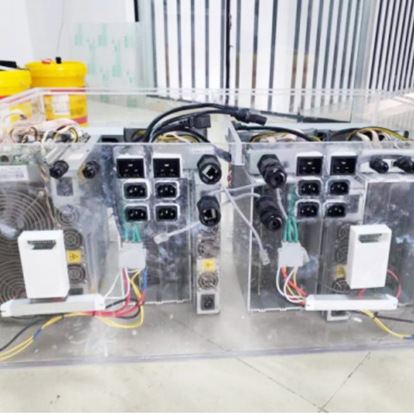 S19 95T air-cooled mining machine to liquid-cooled mining bitcoin mining machine BTC/BCH/BSV 34.5J/T Oil cooled miner