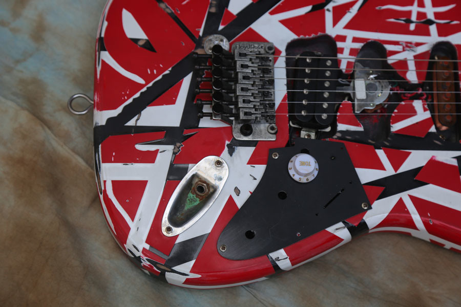Top quality factory custom Aged ST Guitar Vintage/Relic, EddieVanHalen's Quality Guitar, EddieVanHalen's Quality Guitar