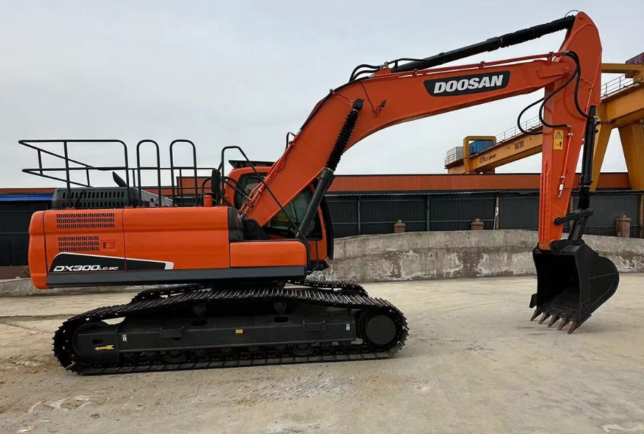 39kw 30ton Used Doosan Excavators Doosan Dx300 Excavator 1.75M3 Bucket Capacity