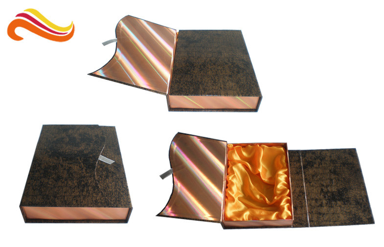Luxury Rigid Gift Boxes With Insert Magnet Gift Boxes