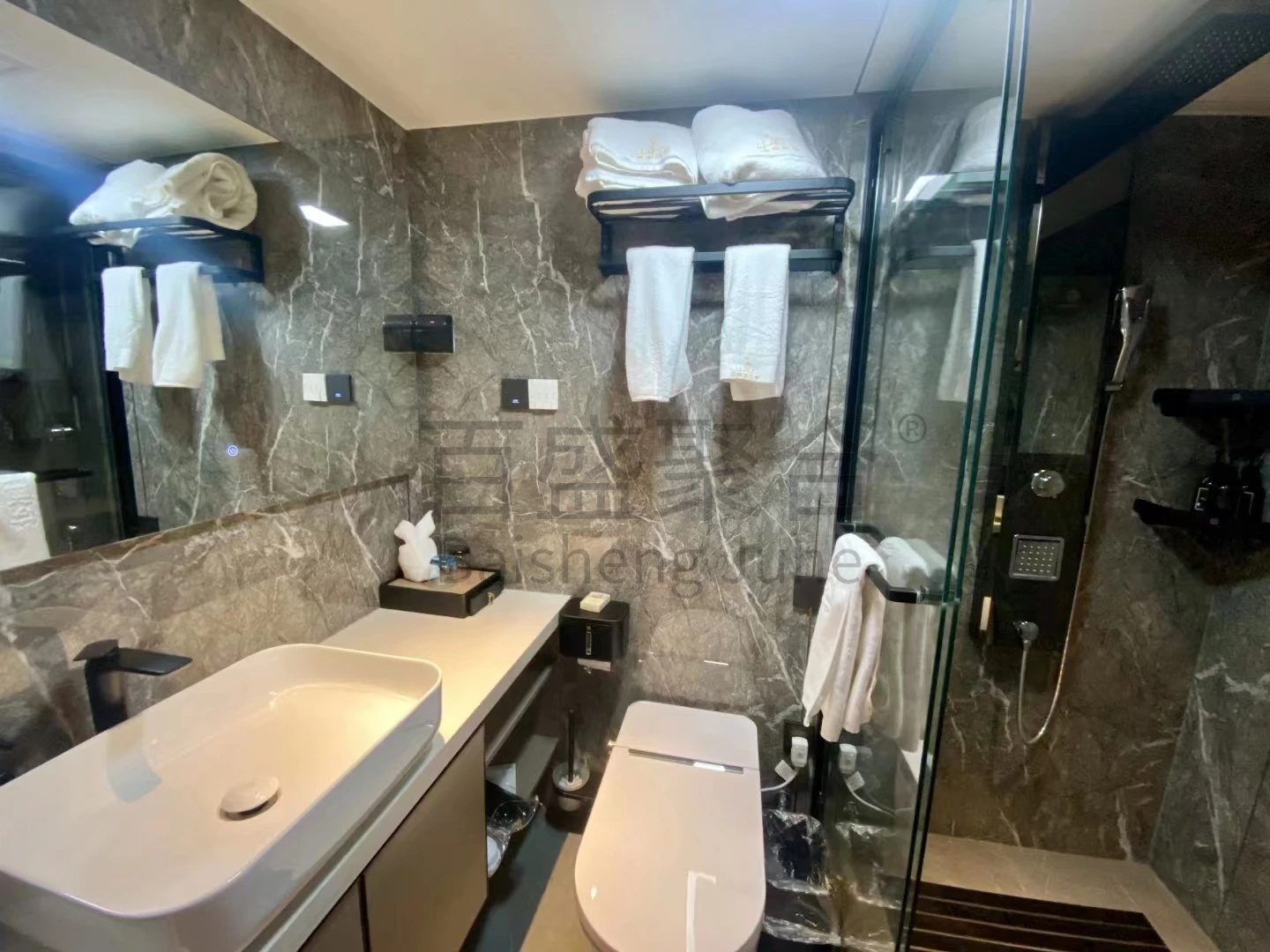 5M End Mobile Container House for Luxury Soundproof Hotel and Villa Accommodations