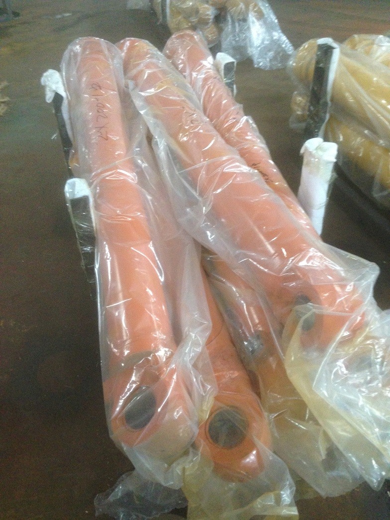 Hitachi EX200-1arm hydraulic cylinder tube , boom cylinder rod , bucket hydraulic cylinder